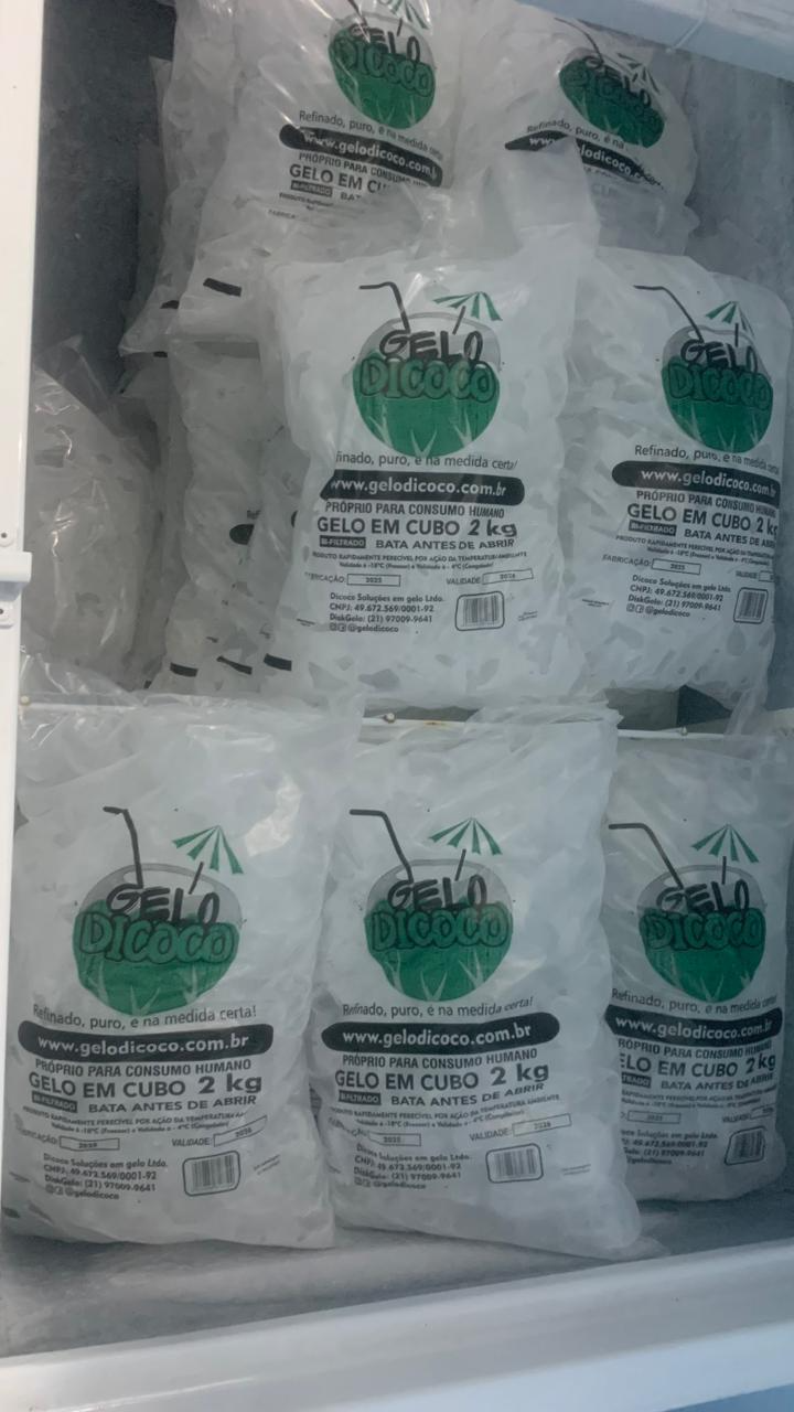 Gelo Filtrado Dicoco - Sacos de gelo em cubo 2kg no freezer